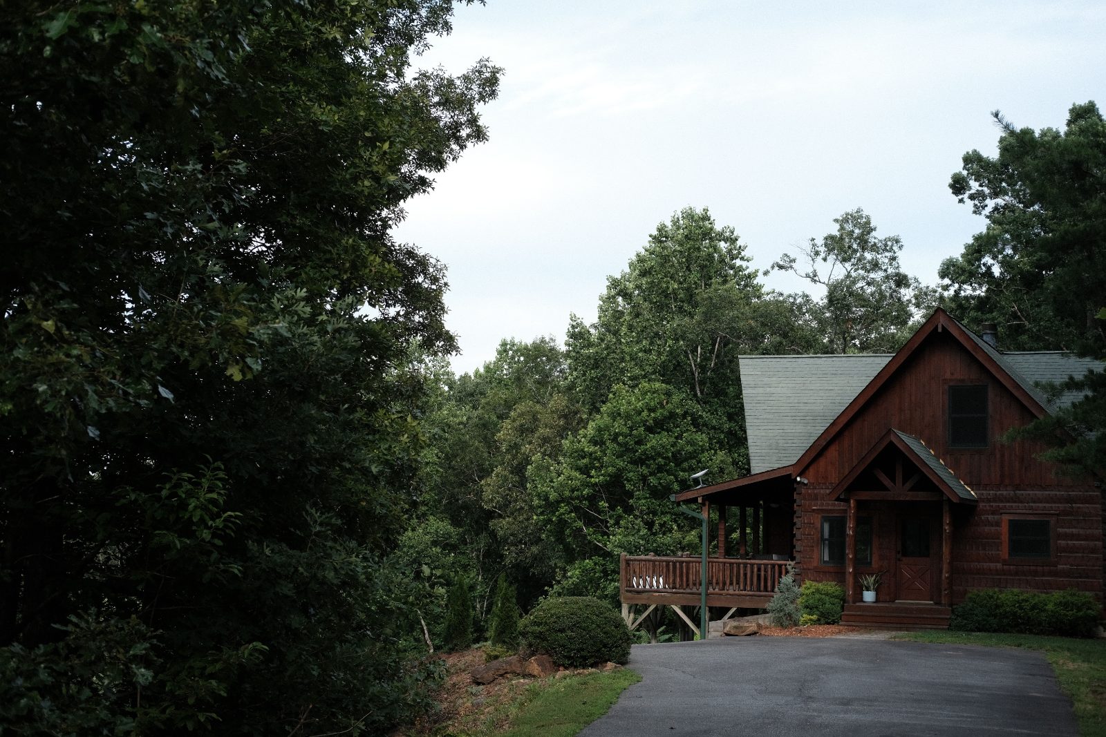 The cabin from the drive